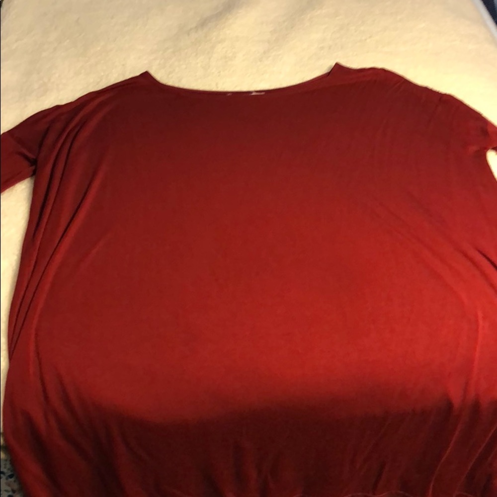 Red piko top